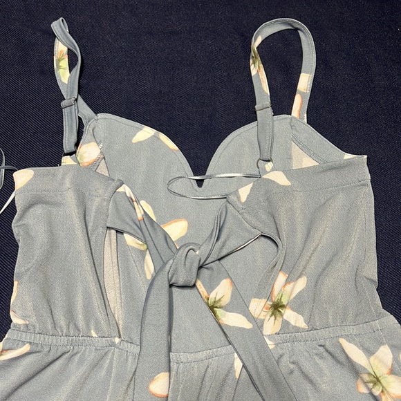 NWOT Aeropostale Romper - Picture 4 of 5